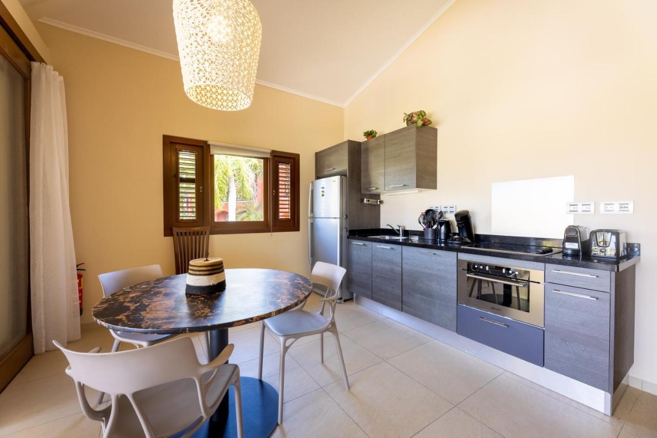 Spanish Water Apartments Вилемстад Екстериор снимка