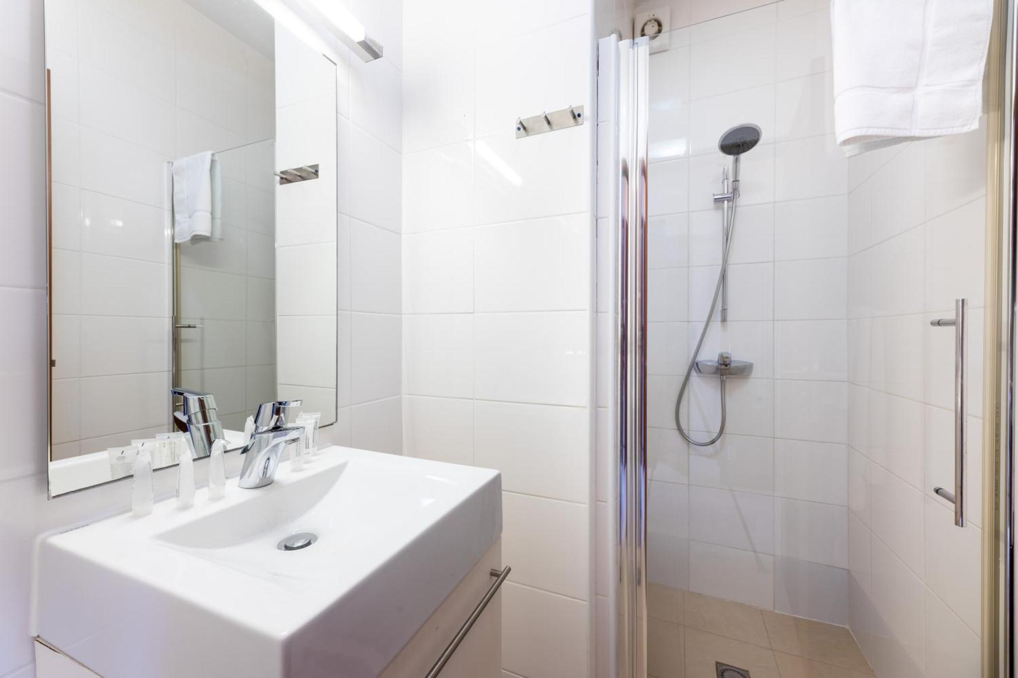 Spanish Water Apartments Вилемстад Стая снимка